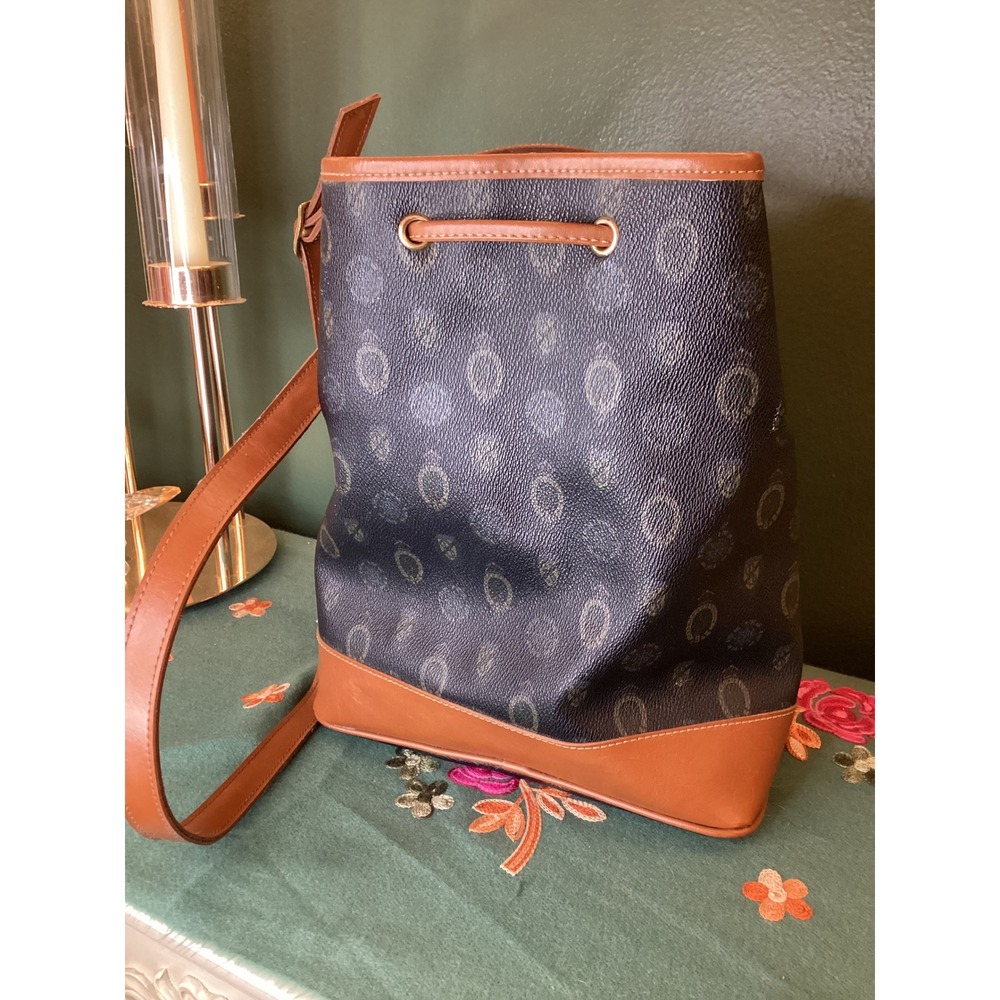 Capezio Bucket‎ Bag Blk Monogram Leather Trim Drawstring Shoulder Bag - Picture 2 of 4